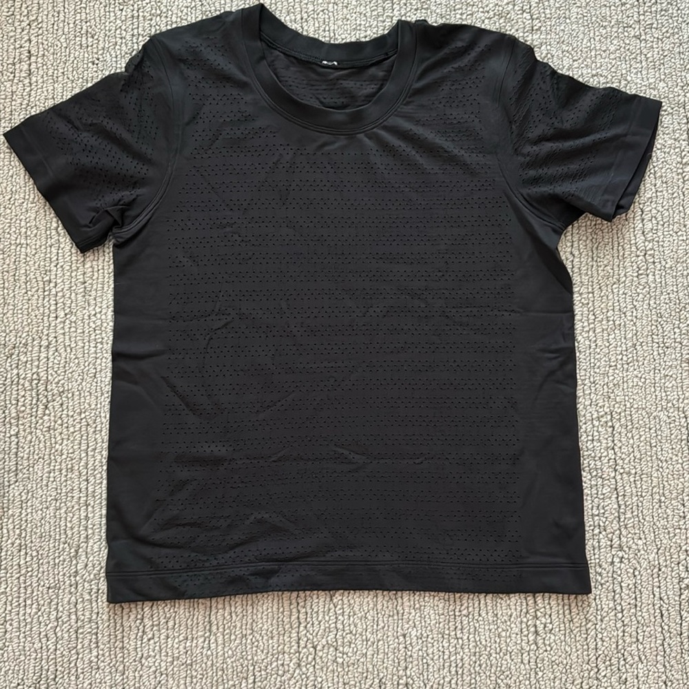 Lululemon top